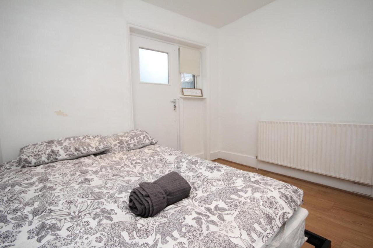 Lovely 3 Bed Spacious Flat Apartment In Central Лондон Екстериор снимка